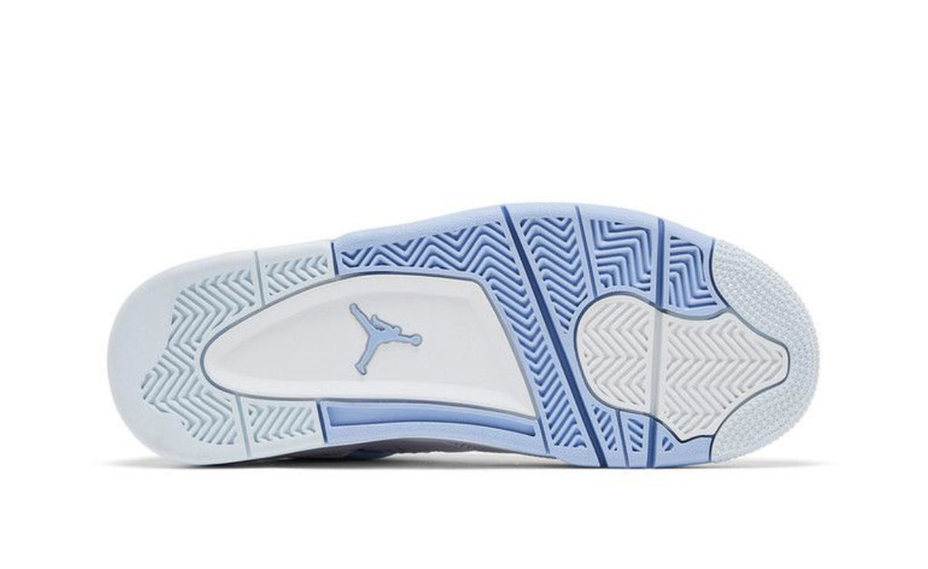 Air Jordan 4 Retro “University Blue” (White/Carolina Blue)